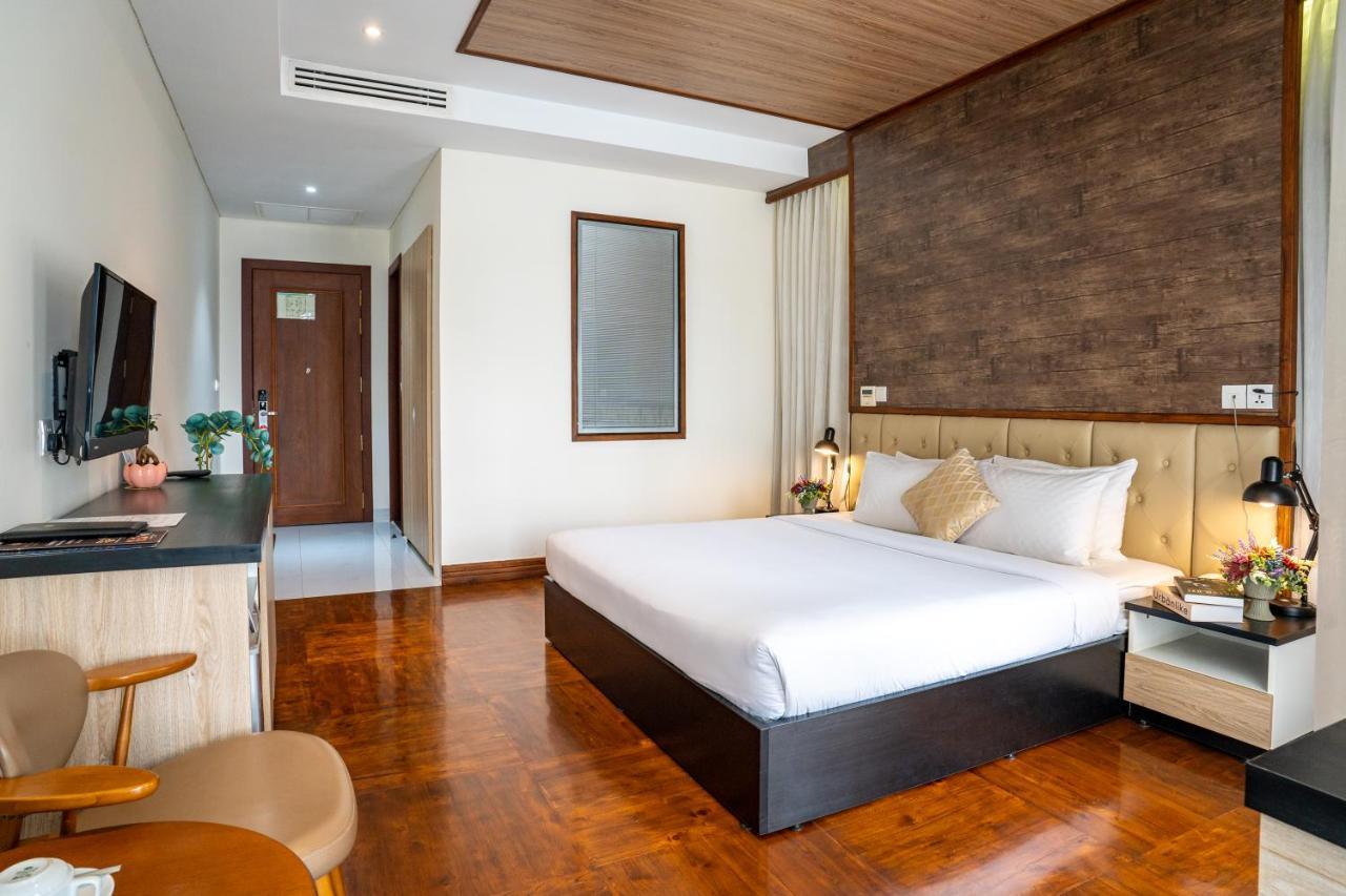 Lcs Hotel & Apartment Phnom Penh Exterior photo
