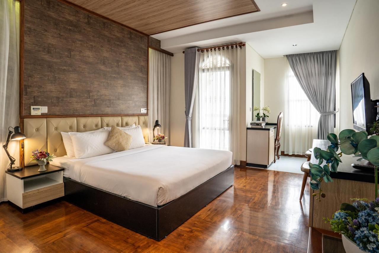 Lcs Hotel & Apartment Phnom Penh Exterior photo