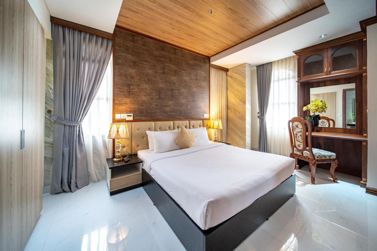 Lcs Hotel & Apartment Phnom Penh Exterior photo