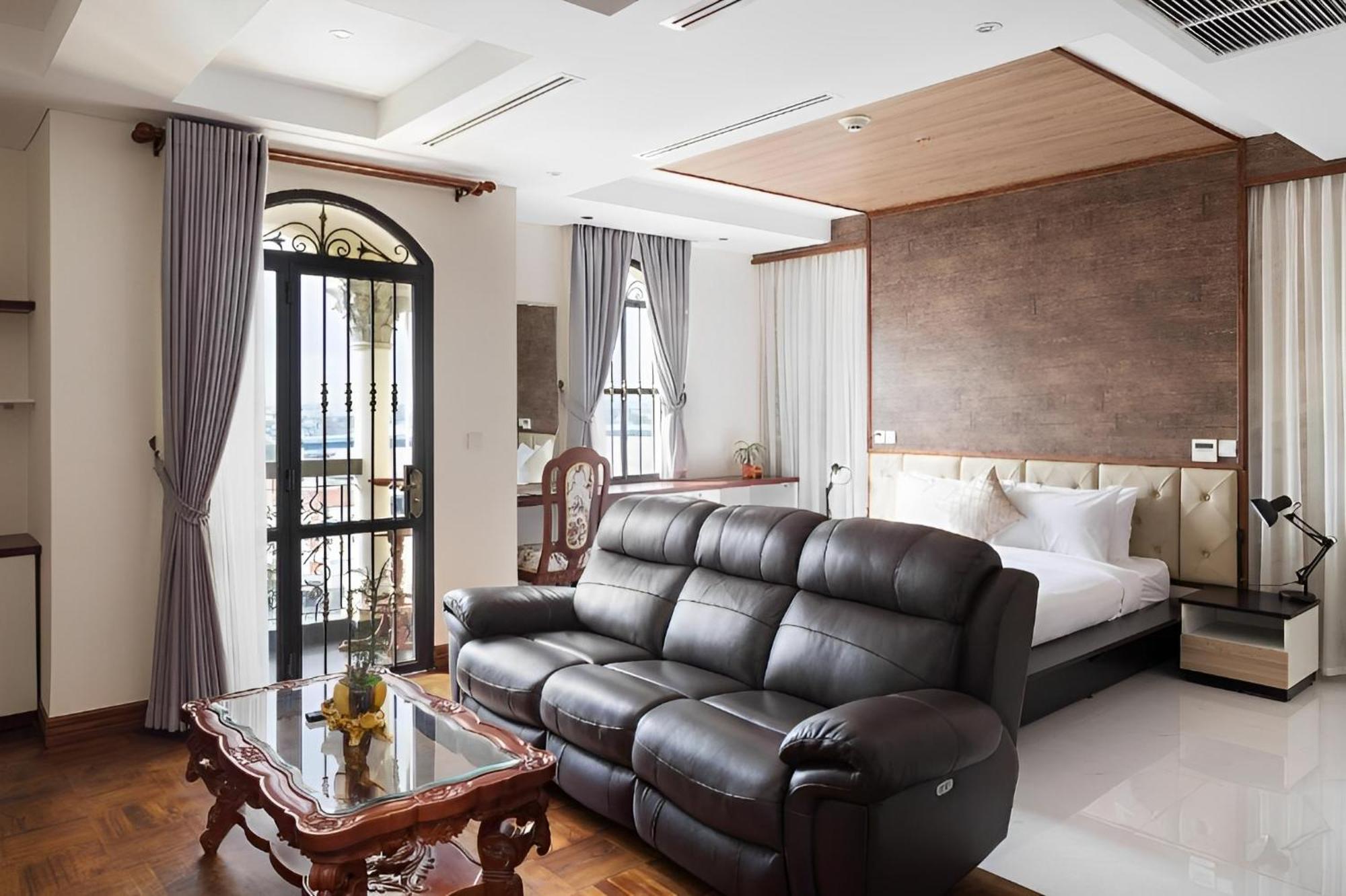 Lcs Hotel & Apartment Phnom Penh Exterior photo